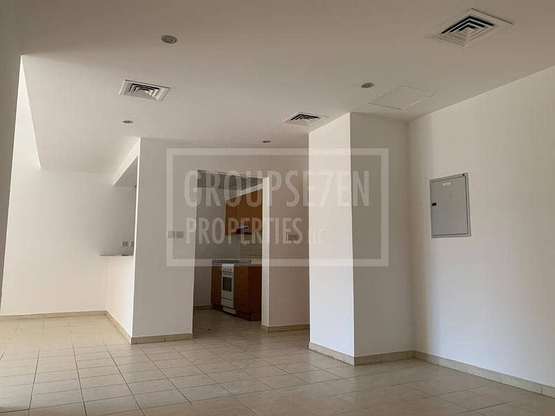 6 Spacious 3 Bedroom Apartment in Al Sidir 3