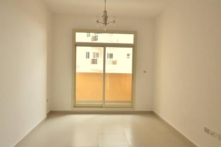 7 Next to souq extra 1-br with balcony only in 28/4 chks