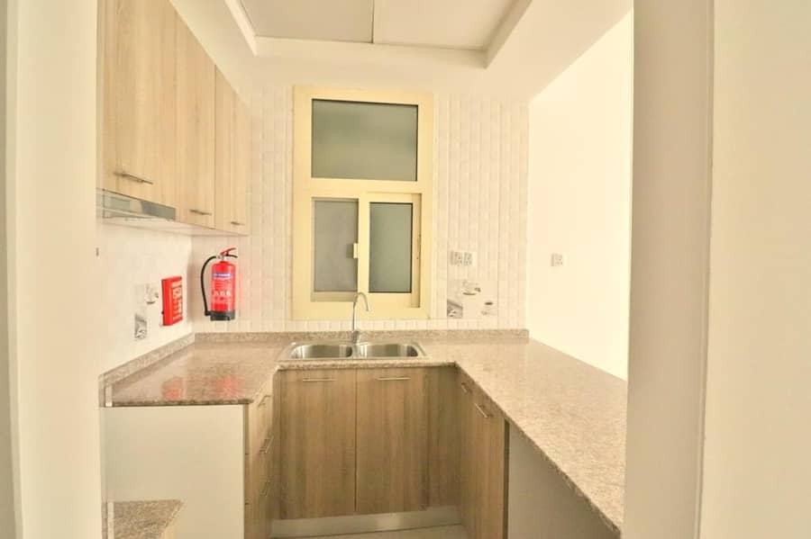15 Next to souq extra 1-br with balcony only in 28/4 chks