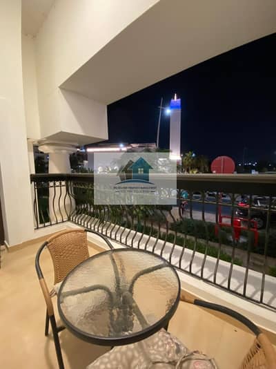 Spacious / Nice View / balcony Spacious / Nice View / balcony