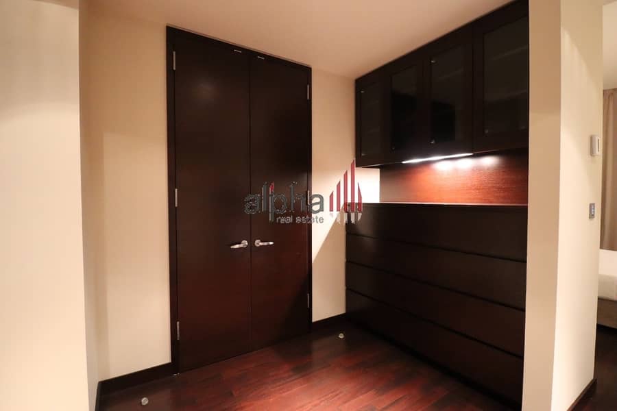 12 Stay at the top of Burj Khalifa | 2 Bed + Maid room