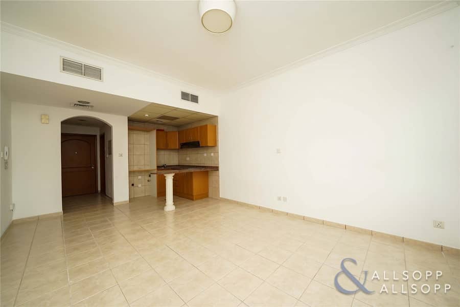 3 Unfurnished | Studio Apartment | Vacant Now