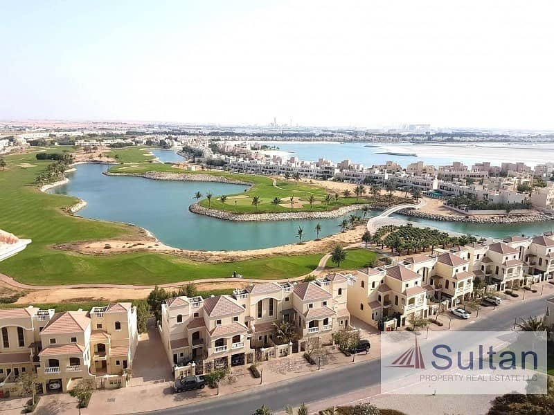 Stunning 1 Bed Stunning 1BR apartment with Lagoon View View Walk-able To Beach