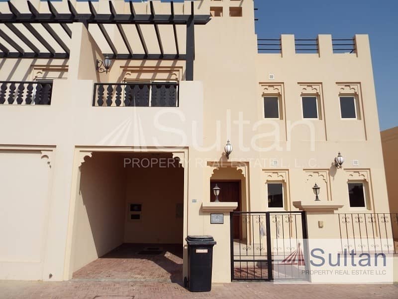 3BR Townhouse for rent in Hamra Village near 5* Waldorf