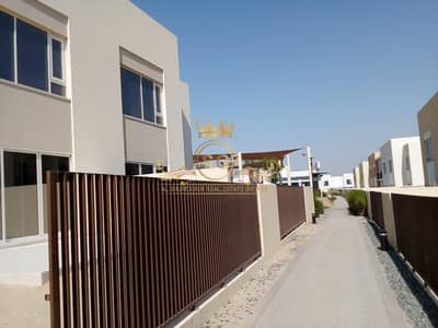 SPACIOUS NEAT AND DECENT 2 BEDROOM TOWNHOUSE IN URBANA SPACIOUS NEAT AND DECENT 2 BEDROOM TOWNHOUSE IN URBANA