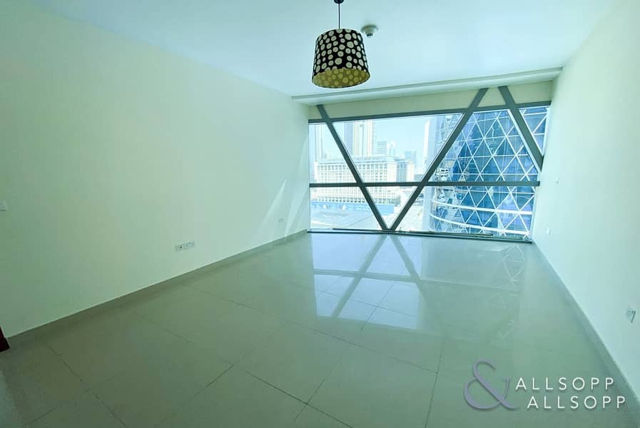 6 DIFC | Unfurnished | Available | 2 Beds