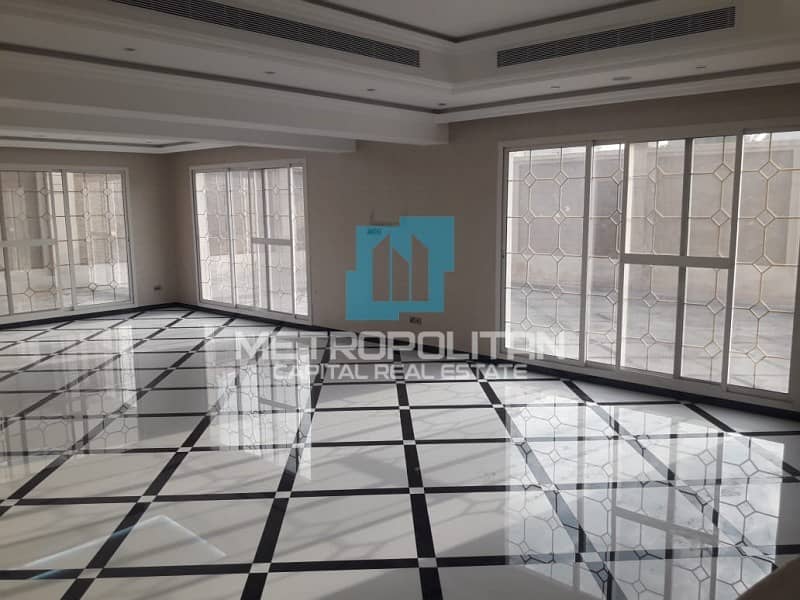 VIP Exquisite Huge Villa |Indoor Pool| Elevator|