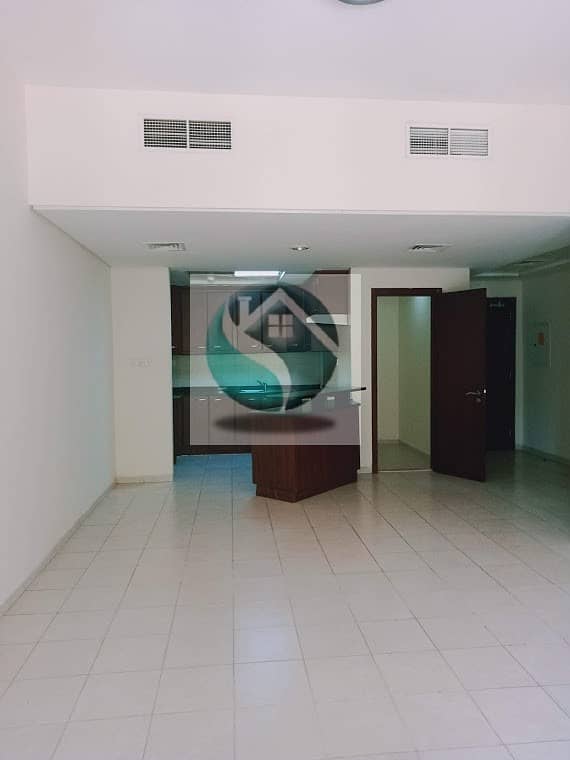 DISCOVERY GARDENS U TYPE BUILDING FULLY RENTED FOR SALE