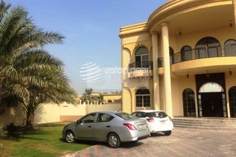 12 Big Corner Villa | Perfect Condition| 7 BR + Maids