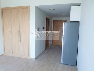 Available Now | Largest Studio Layout |Pool Facing Available Now | Largest Studio Layout |Pool Facing