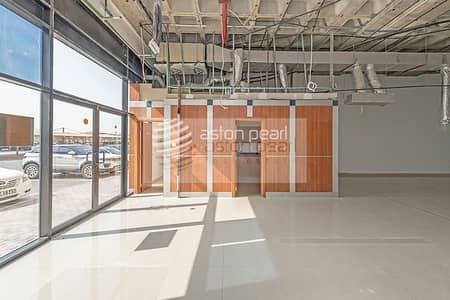 Perfect Location SHOW ROOM Great Exposure onto SZR Perfect Location SHOW ROOM Great Exposure onto SZR