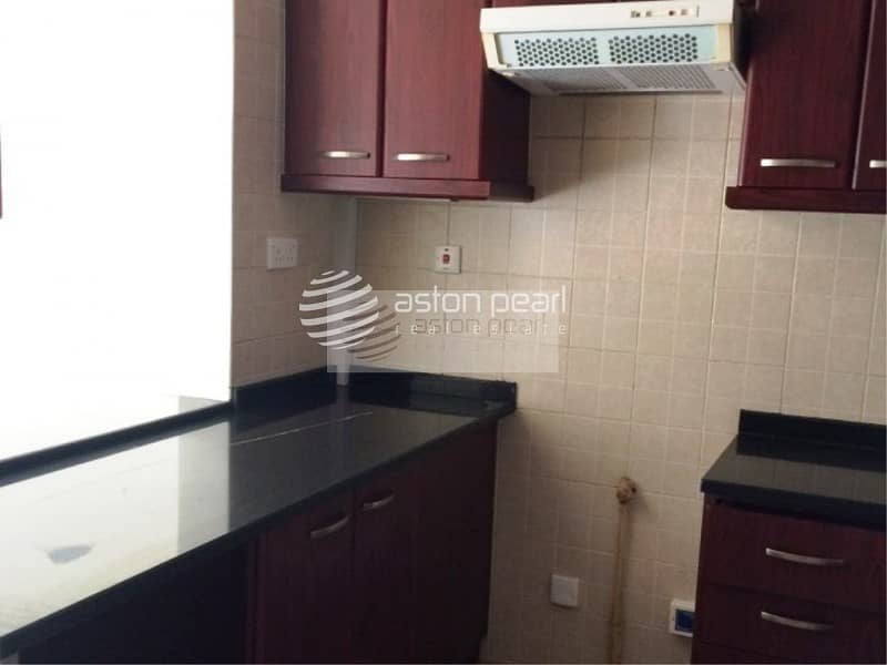 21 Spacious and Well Maintained Studio | Free Parking