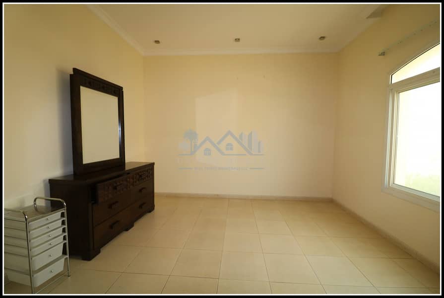 5 BHK Independent Villa with a Garden and pool in AL Barsha