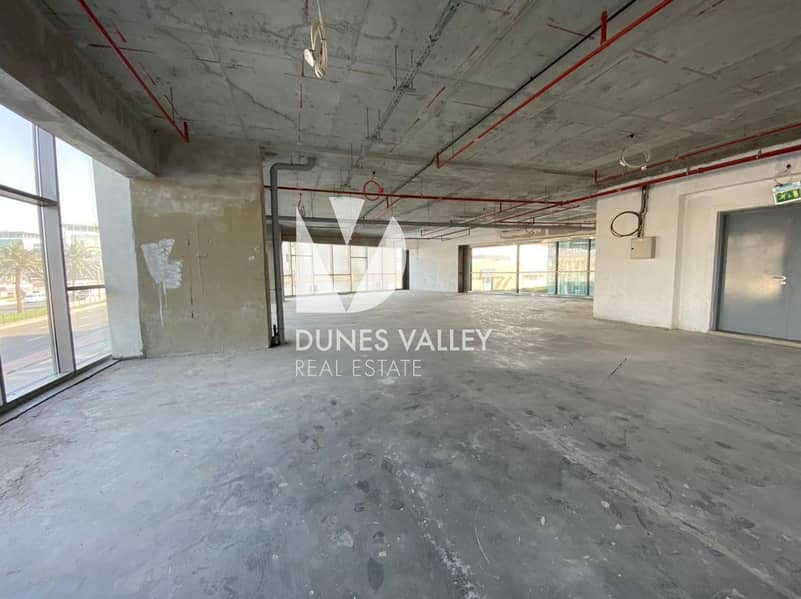 8 Spacious Office and Showroom for rent