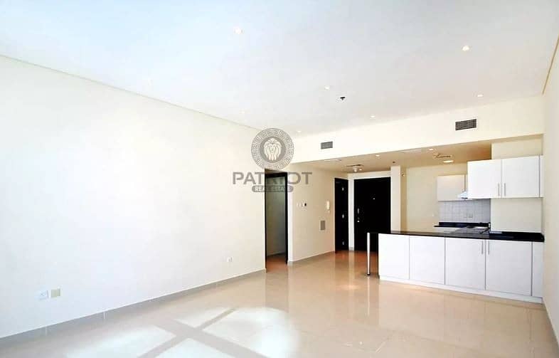 Attractive Two Bedrooms Apartment Wih marina View Attractive Two Bedrooms Apartment Wih marina View