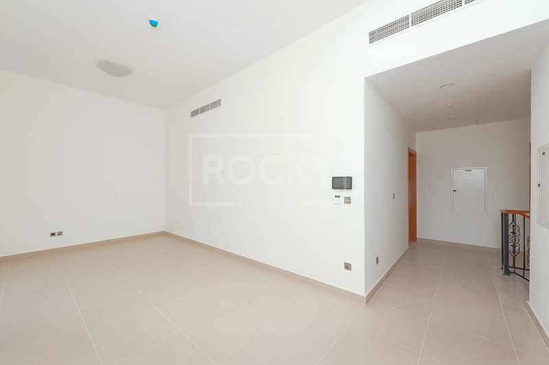 8 Spacious 4 Bed | plus Maids Room | Nad Al Sheba