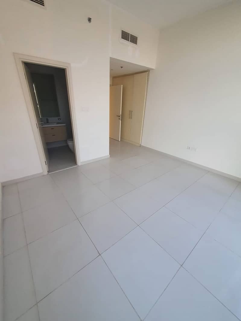 4 ready to move 2 bedroom townhouse in  damac hills with maid room