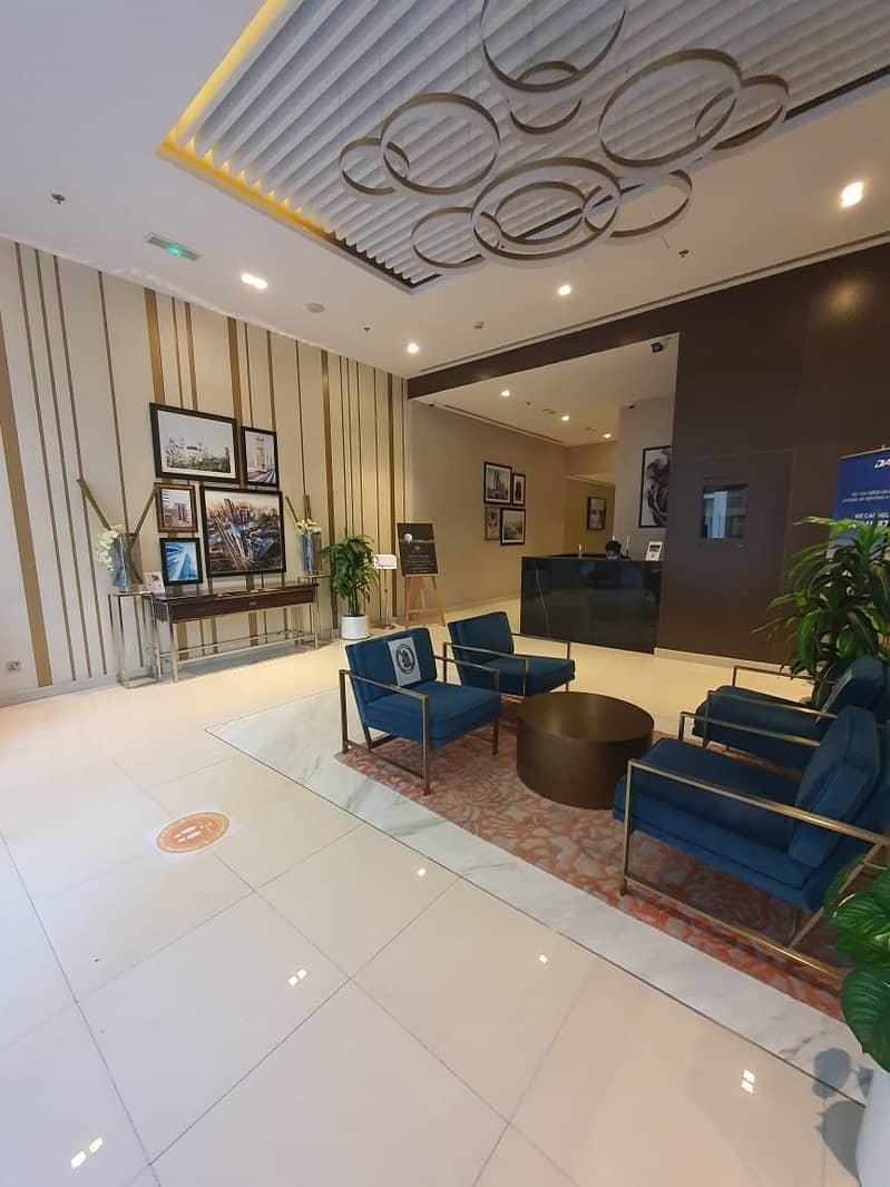 3 ready to move 2 bedroom townhouse in  damac hills with maid room