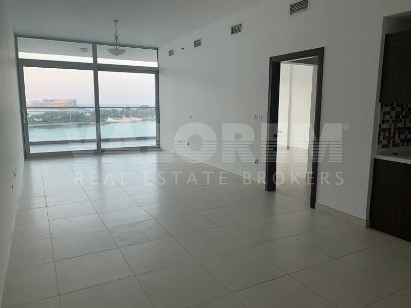 STUNNING SEA VIEW | CHILLER FREE | LARGE TERRACE