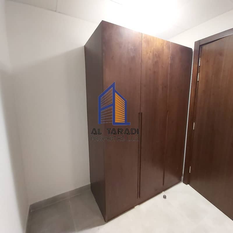 11 2+M BR Apartment in Cubic Ready to Move in