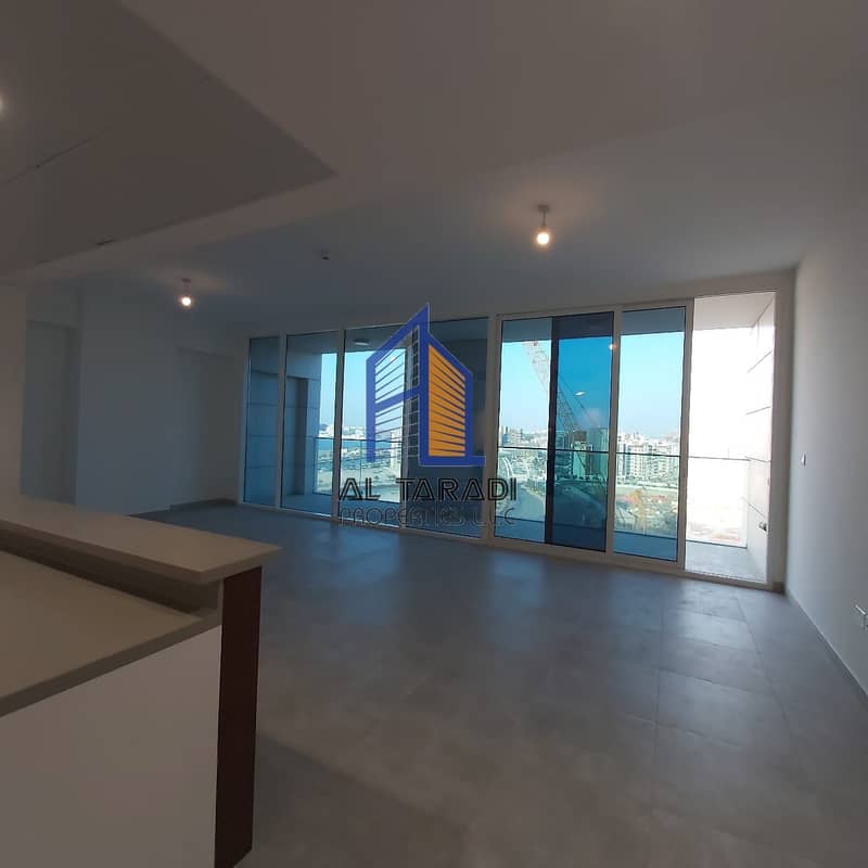 18 2+M BR Apartment in Cubic Ready to Move in