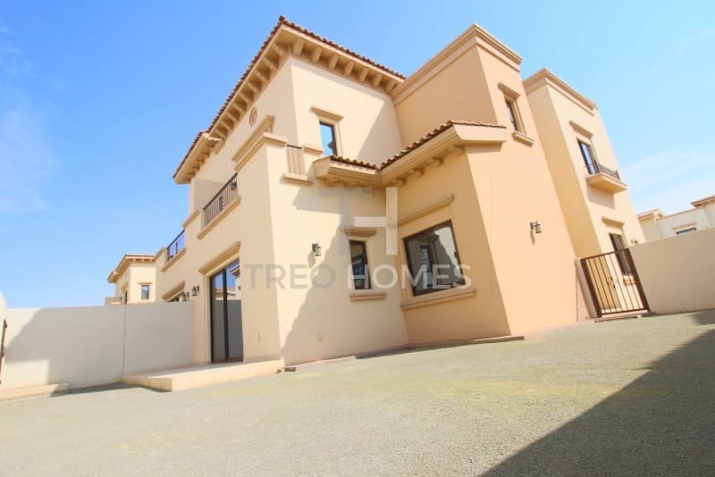 Close to Pool & Park|Beautiful Single Row Close to Pool & Park|Beautiful Single Row
