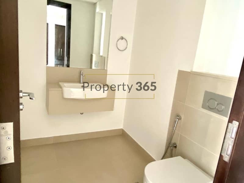 7 Spacious 1 Bedroom / Large layout / Chiller free