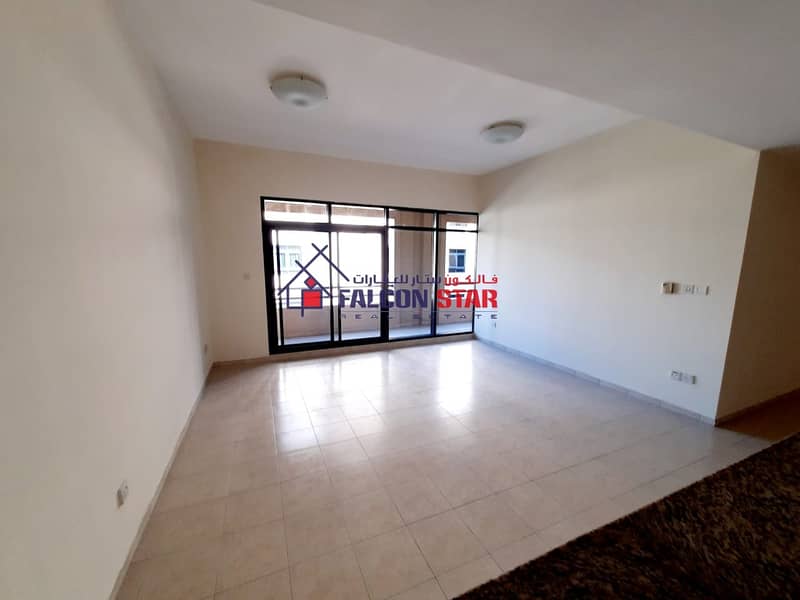 PREMIUM 3 BED PLUS LAUNDRY ROOM  IN HIGH STANDARD LIVING AREA  AT BEST PRICE FACING POOL