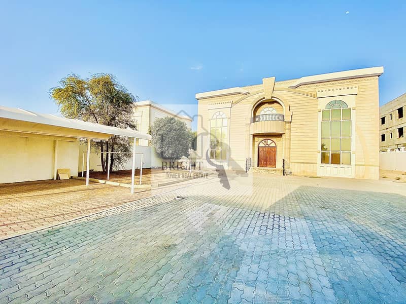 6 Bedroom Spacious Villa In Al Falaj Hazza