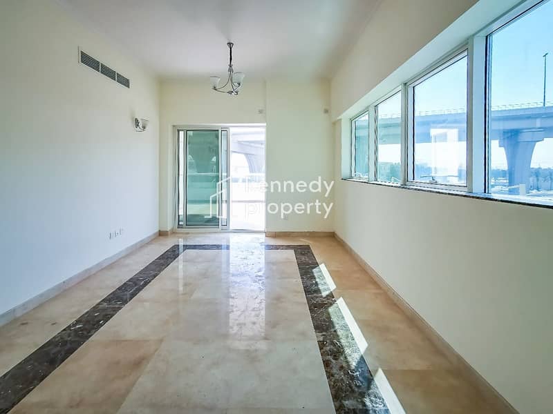 Motivated Seller I Spacious I Vacant on Transfer