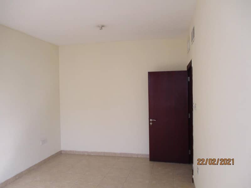 Spacious 2 Bedroom Flat w/2Bathrooms Available For Rent