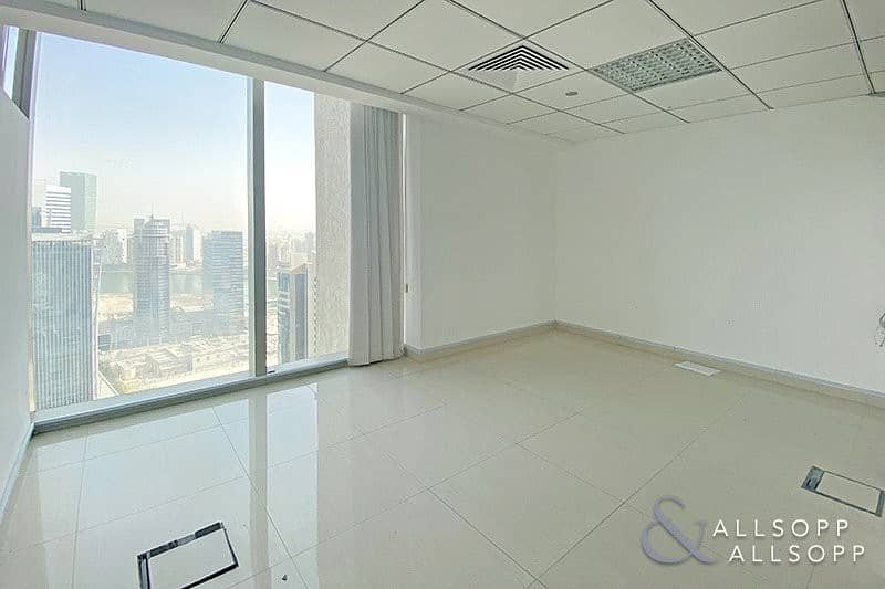 4 High Floor | Available Now | Partition Cabins