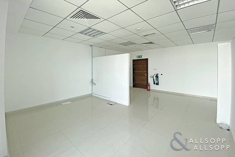 5 High Floor | Available Now | Partition Cabins