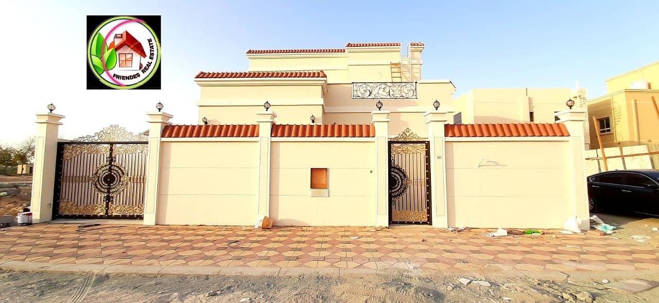 Villa for sale, super deluxe finishing, freehold for all nationalities and a very excellent location without down payment, close to all services, next to Al Hamidiyah Park