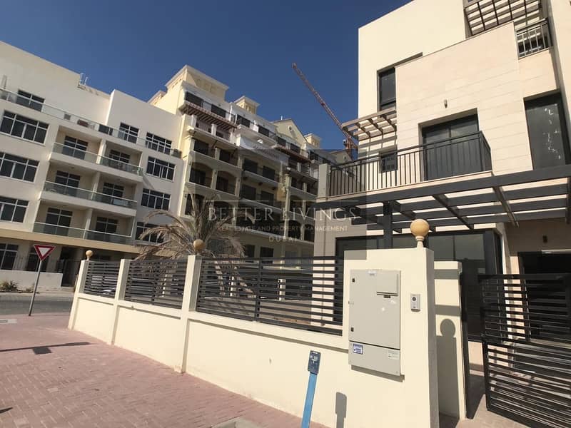Great Deal | Corner Plot | Huge Garden | Private Elevator Great Deal | Corner Plot | Huge Garden | Private Elevator