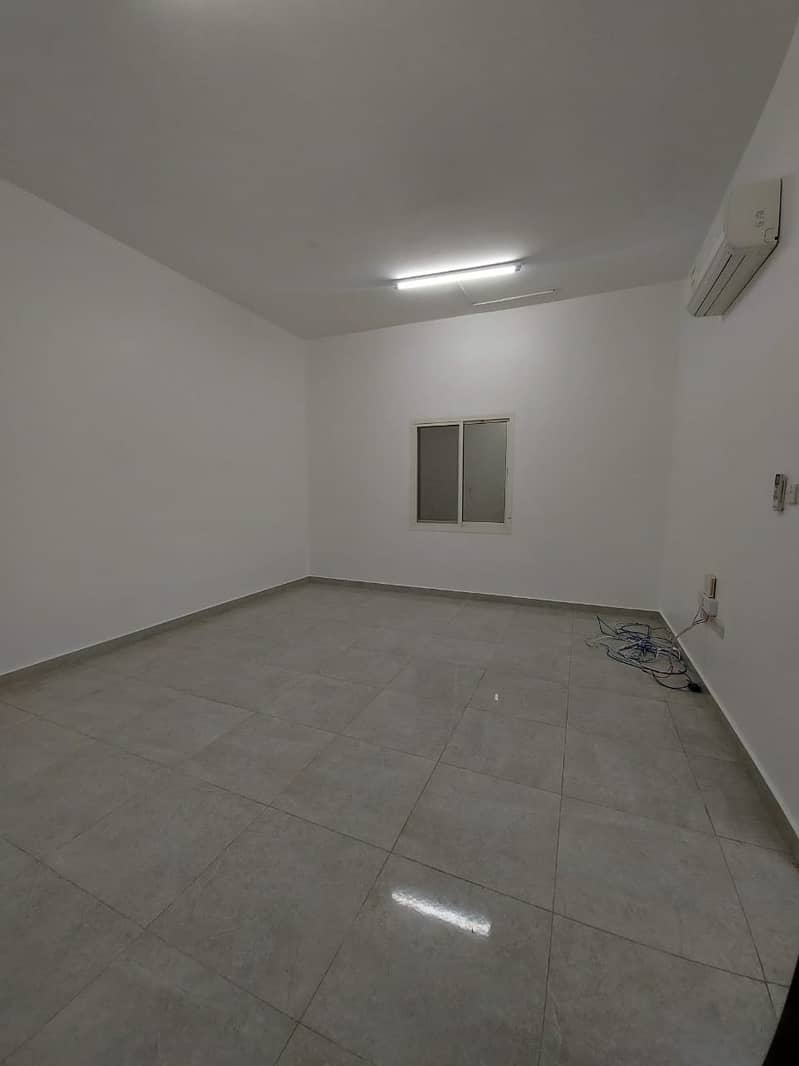 Квартира в Аль Шамха, 4 cпальни, 85000 AED - 5021494
