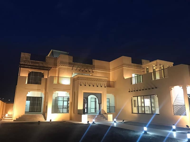 Luxury and Specious 5 Bedrooms Villa Big Yard with Driver room in Al Shamkha South