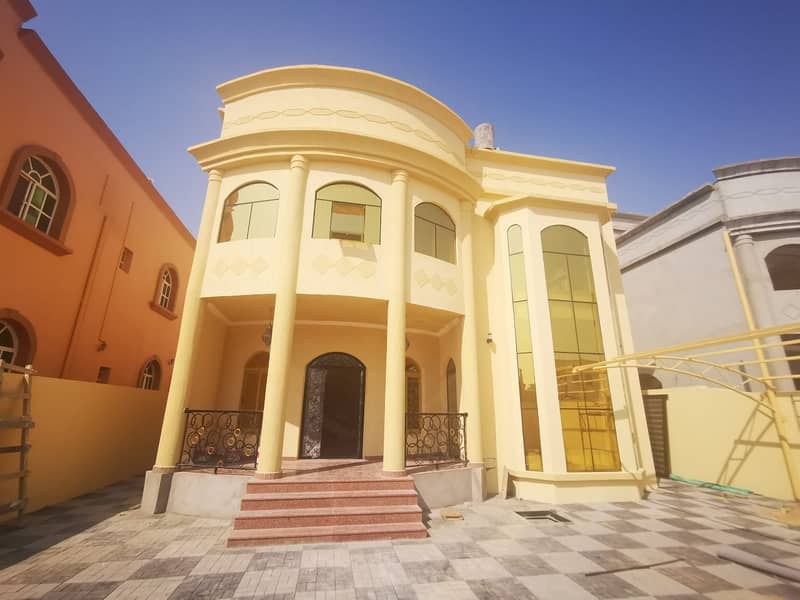 Villa for sale with European finishes, freehold for all nationalities and a very excellent location directly from the owner with bank assistance, close to Khalifa Street