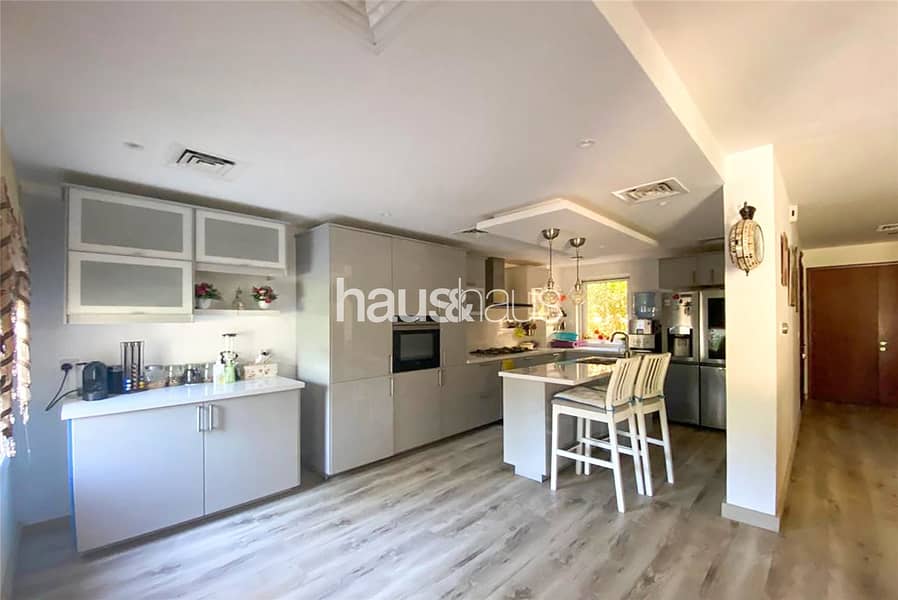 Beautifully upgraded | Built-in Appliances | 2-Bed