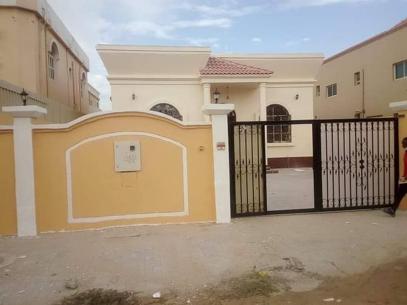 Arabic house for rent in Al Rawda