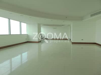 Large 3 bedroom| Maids Room| City View Large 3 bedroom| Maids Room| City View