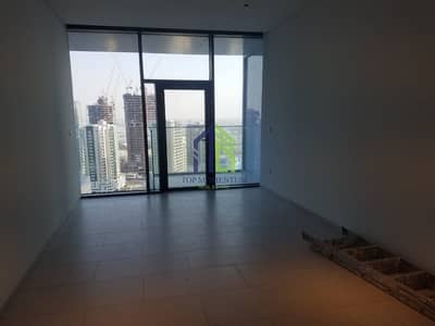 Spacious Studio| White Goods | Gas and Maintenance included Spacious Studio| White Goods | Gas and Maintenance included