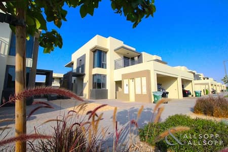 Semi Detached | 5 Bedroom| Backing Green Semi Detached | 5 Bedroom| Backing Green