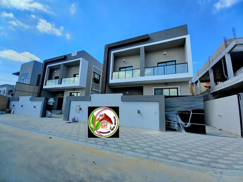 Villa for sale directly from the owner, personal finishing, central air conditioning, great location, on a street