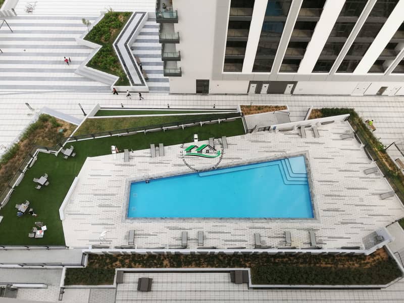 21 Hot Deal!!!Luxurious 1 BR Apt+ Pool and Gym + Balcony W/No Commission