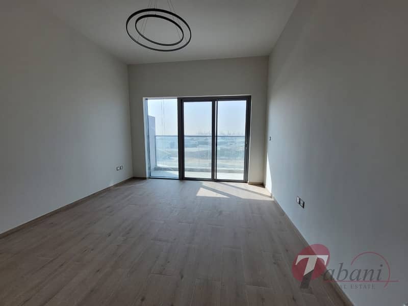 Next to Metro| Chiller Free| Kitchen Equipped Next to Metro| Chiller Free| Kitchen Equipped