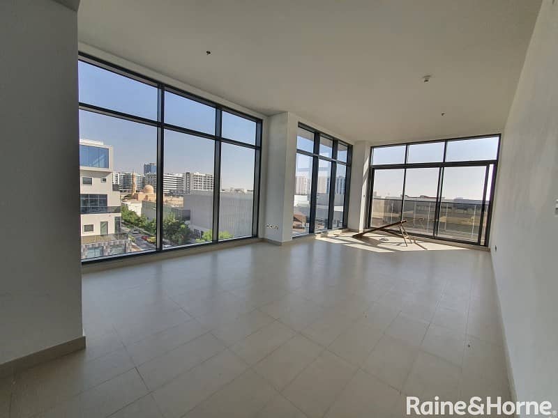 Exquisite 3-BR Apt | 2 Parking | One Month FREE Exquisite 3-BR Apt | 2 Parking | One Month FREE