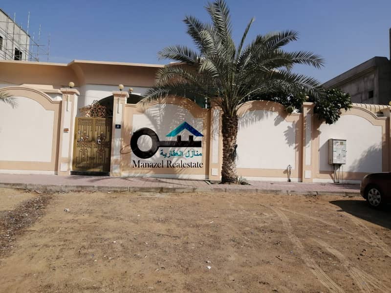 Villa for rent in Ajman, Al Mowaihat 3, The villa is ground floor, excellent location