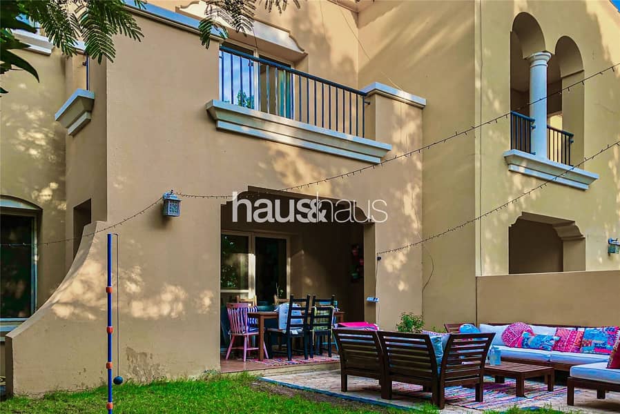 Single Row | Private Location | Close to Pool