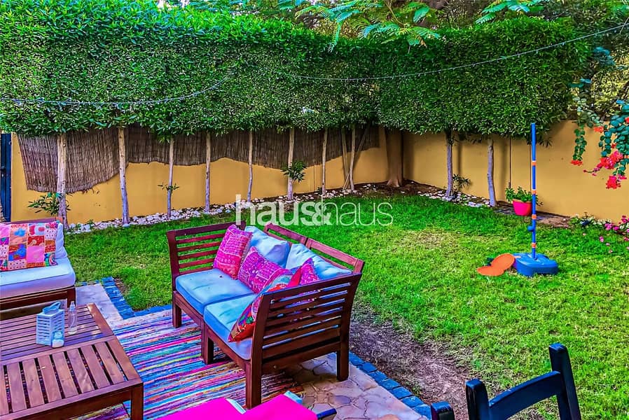 7 Single Row | Private Location | Close to Pool